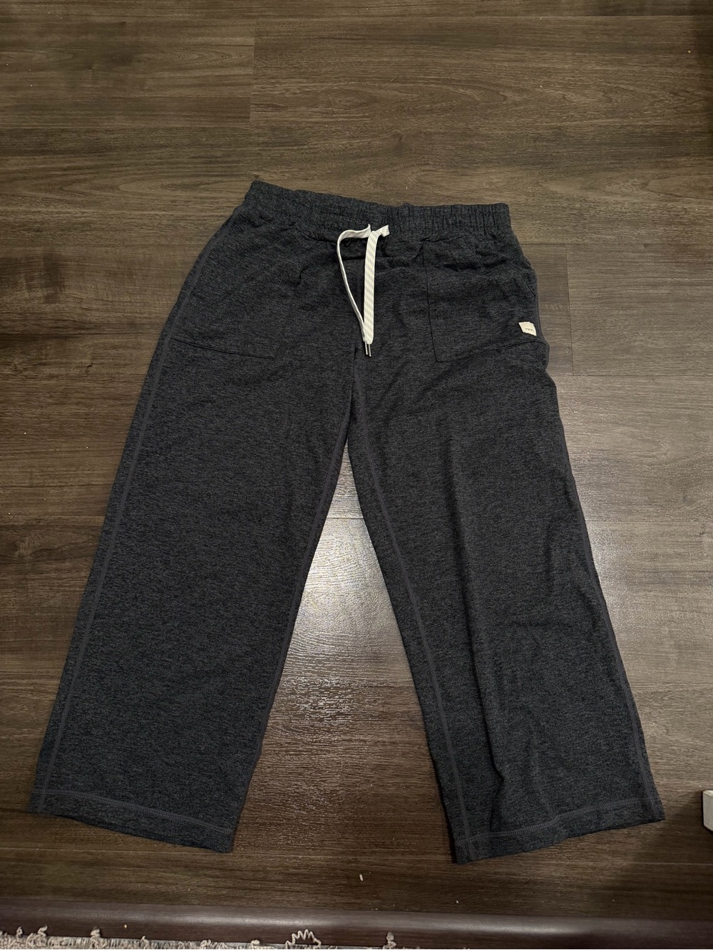 Vuori Dark Gray Wide-Leg Lounge Capris
